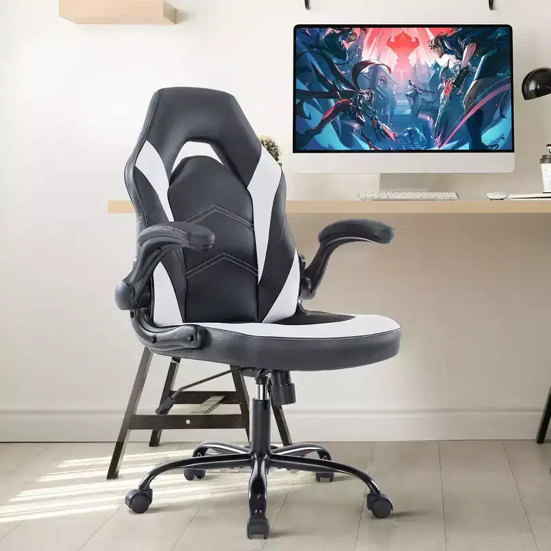 Sedia da gaming ergonomica con rivestimento in pelle PU, braccioli ribaltabili e supporto lombare
