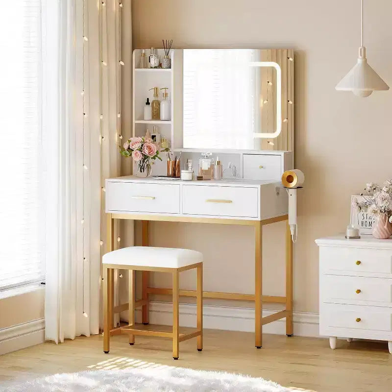 Toeletta con specchio, 3 modalità di illuminazione, 4 cassetti, mensole laterali, prese di corrente, bianco e oro, 53 pollici di larghezza